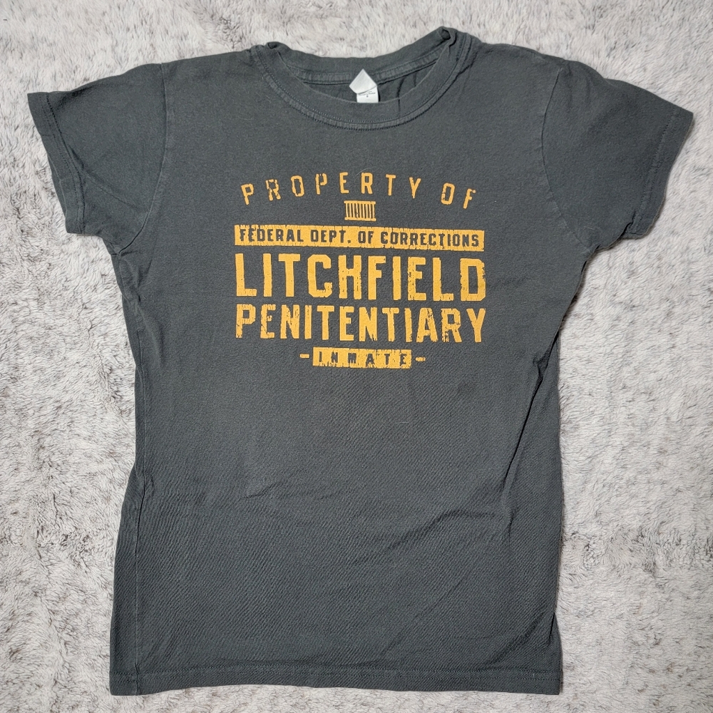 Orange is the New Black Show Fan T-Shirt - Size Medium